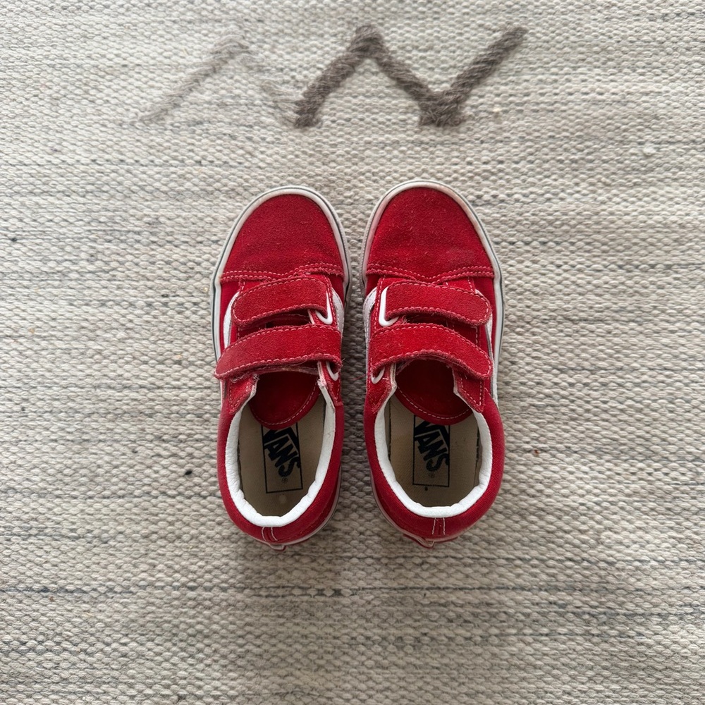 Vans Sk8 in Bold Red